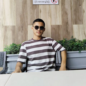 Meet your Posher, Thomas